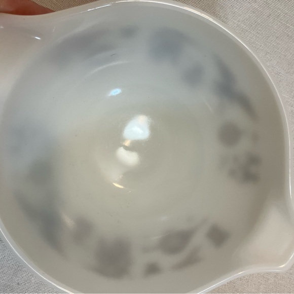 Vintage Pyrex Early American #441 Cinderella 1.5 pint Mixing Bowl White READ* - Picture 4 of 6